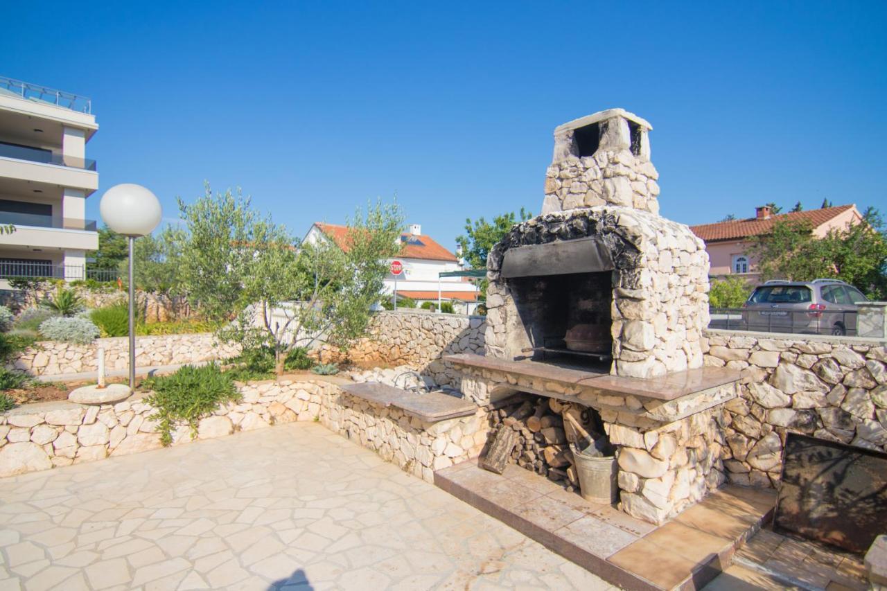Albert Apartaments Krk Крк Екстер'єр фото
